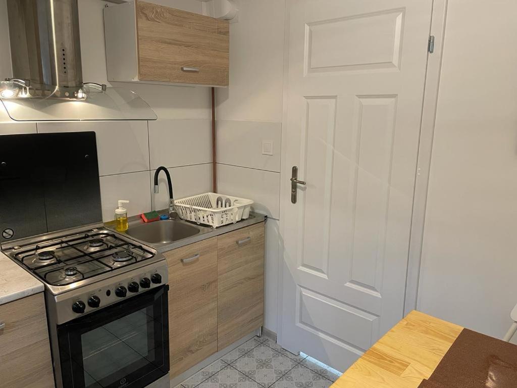 Apartment Konopnickiej - Parking Free ทอรูน ภายนอก รูปภาพ