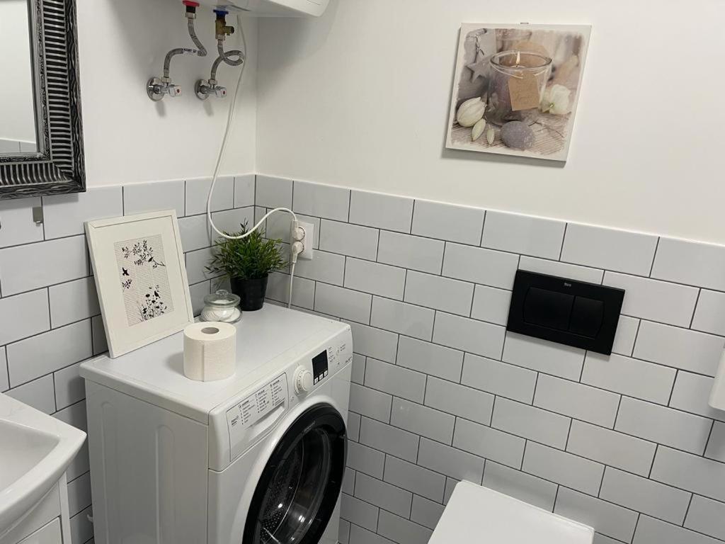 Apartment Konopnickiej - Parking Free ทอรูน ภายนอก รูปภาพ